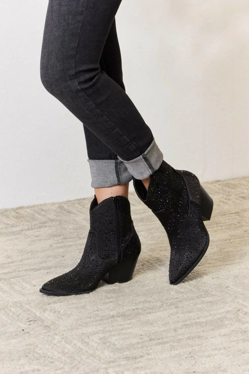 Sparkling Rhinestone Cowgirl Booties with a Touch of Glamour - Love Salve